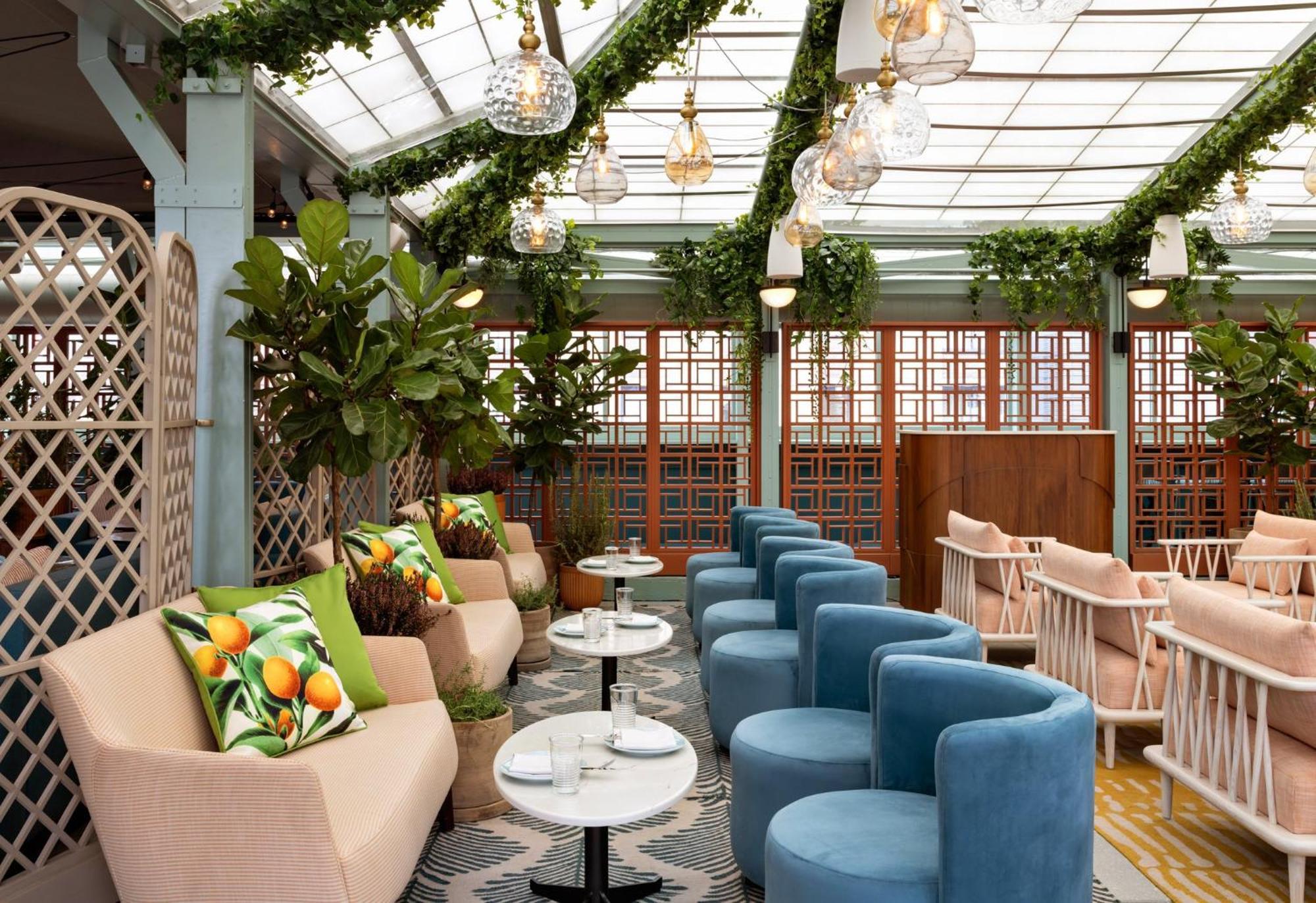 Kimpton Theta New York - Times Square By Ihg Hotel Екстериор снимка The Terrace at The Standard London